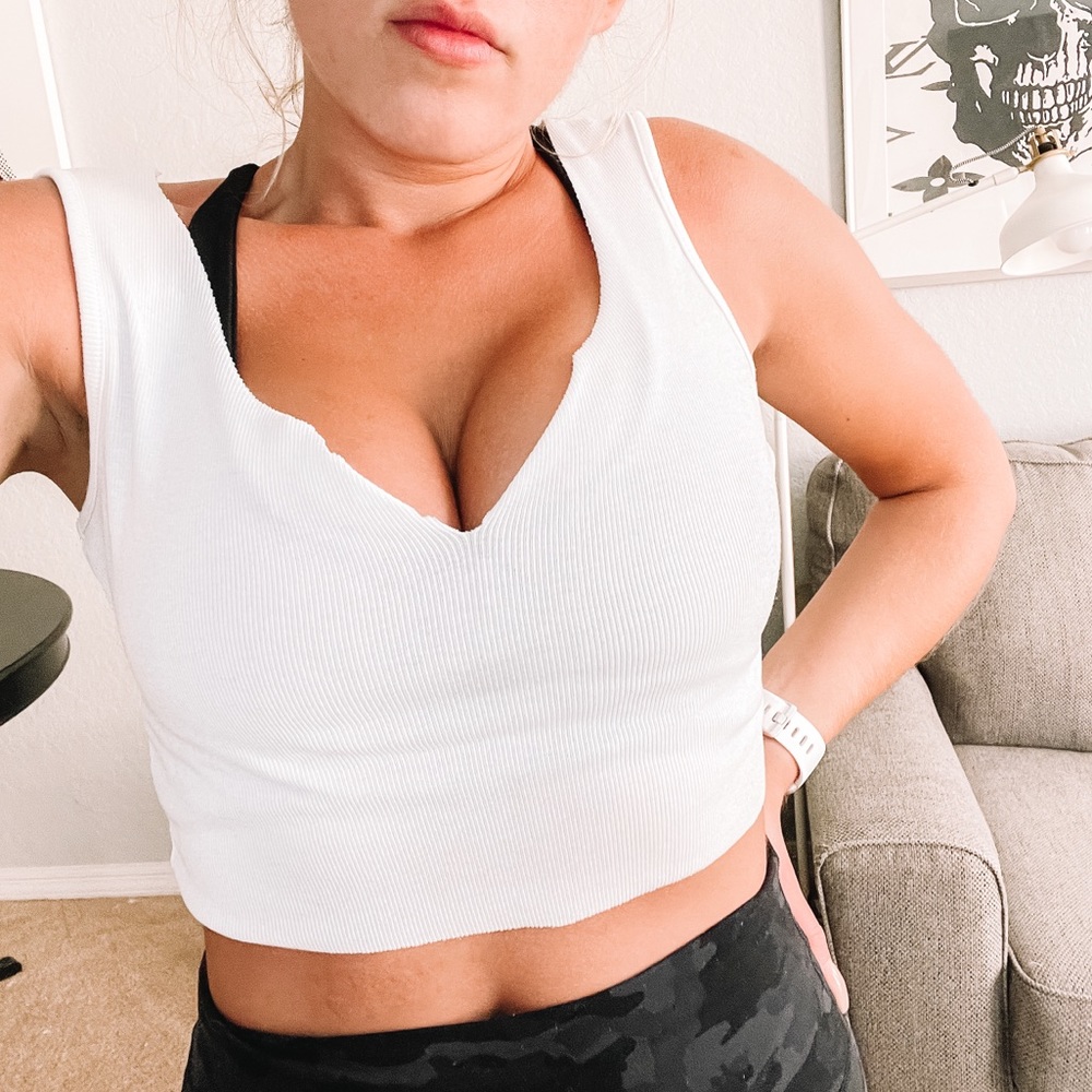 White ribbed deep v tank top crop
